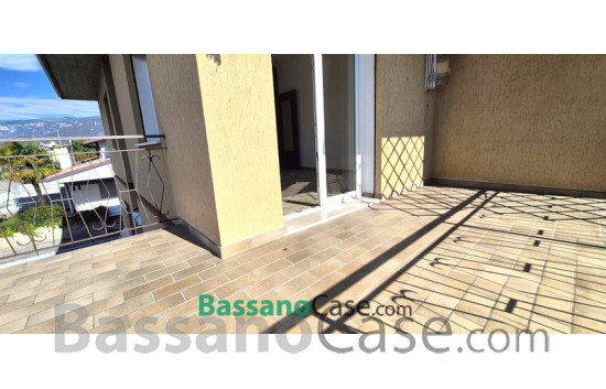 INDIPENDENZA TOTALE SPAZI GENEROSI E ZERO SPESE CONDOMINIALI - Foto 4 di 21