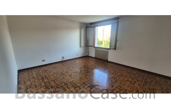 PORZIONE DI ABITAZIONE IN AFFITTO A BASSANO DEL GRAPPA - Foto 7 di 10