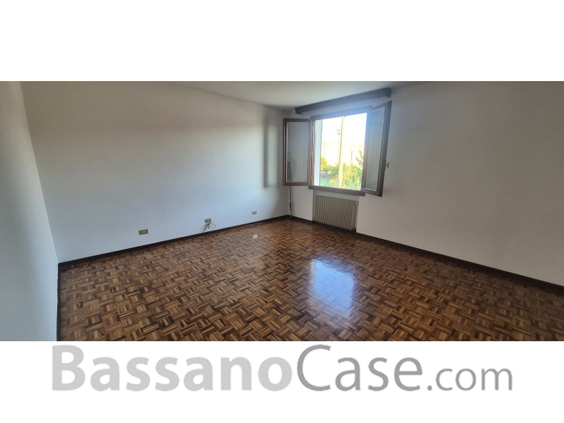 PORZIONE DI ABITAZIONE IN AFFITTO A BASSANO DEL GRAPPA - Foto 7 di 10