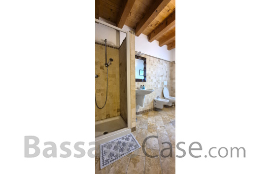 PORZIONE DI CASA IN AFFITTO NELLA VALBRENTA VICINO A BASSANO DEL GRAPPA - Foto 5 di 12