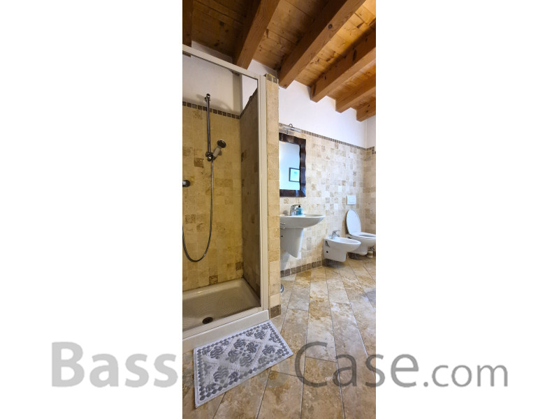 PORZIONE DI CASA IN AFFITTO NELLA VALBRENTA VICINO A BASSANO DEL GRAPPA - Foto 5 di 12