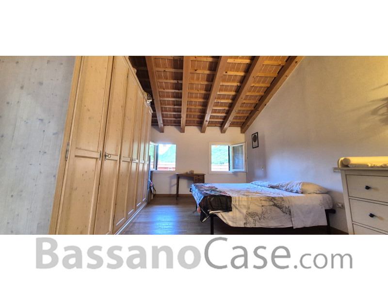 PORZIONE DI CASA IN AFFITTO NELLA VALBRENTA VICINO A BASSANO DEL GRAPPA - Foto 7 di 12