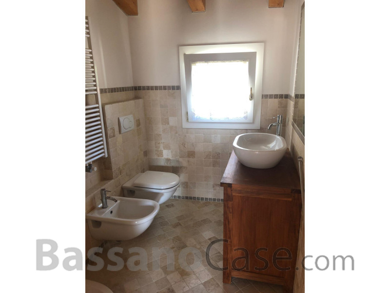 PORZIONE DI CASA IN AFFITTO NELLA VALBRENTA VICINO A BASSANO DEL GRAPPA - Foto 11 di 12