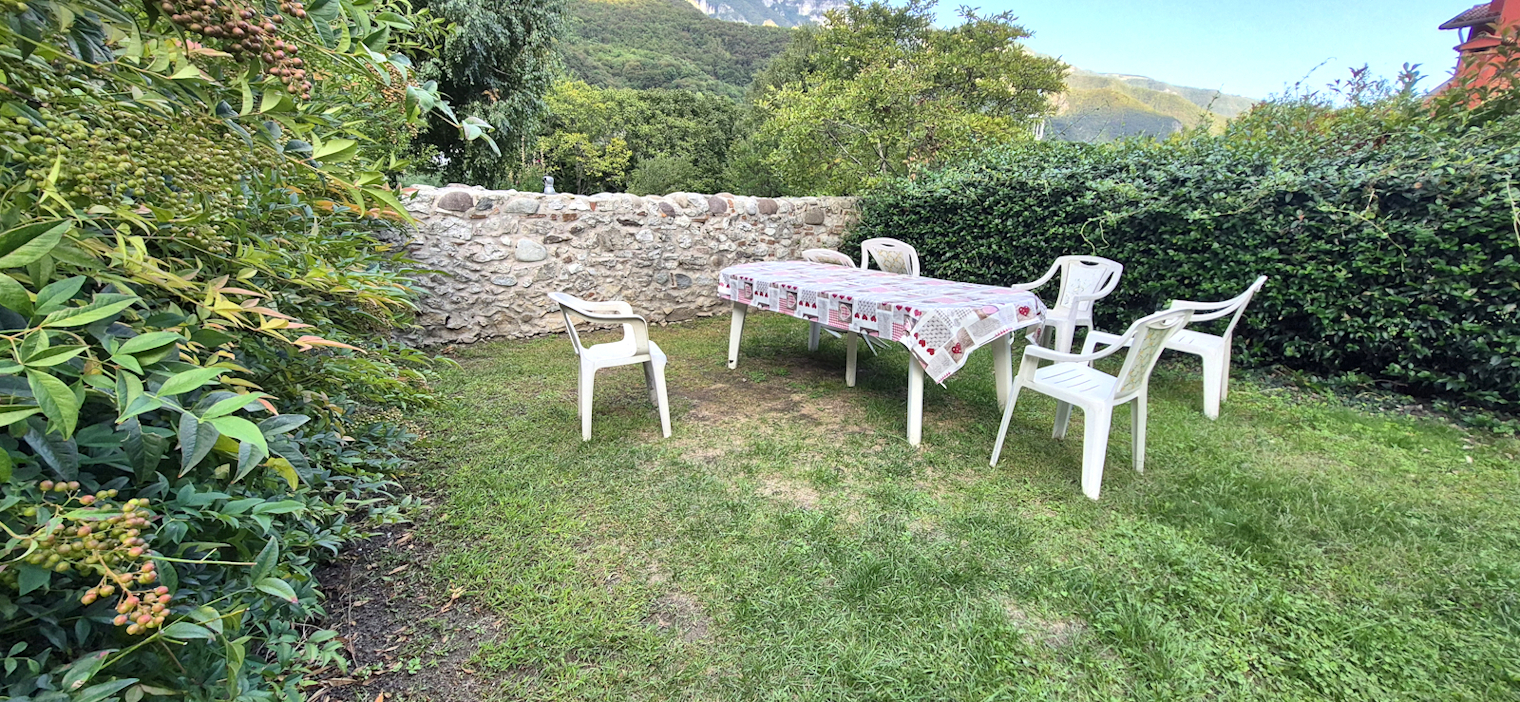 PORZIONE DI CASA IN AFFITTO NELLA VALBRENTA VICINO A BASSANO DEL GRAPPA - Foto 0 di 12