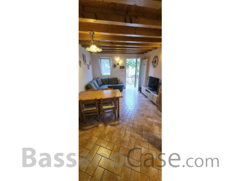 PORZIONE DI CASA IN AFFITTO NELLA VALBRENTA VICINO A BASSANO DEL GRAPPA - Foto 2 di 12