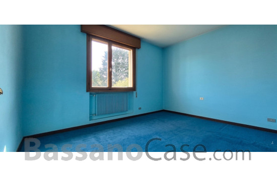 VILLA BIFAMILIARE COMPLETAMENTE INDIPENDENTE IN VENDITA A BASSANO DEL GRAPPA - Foto 13 di 22