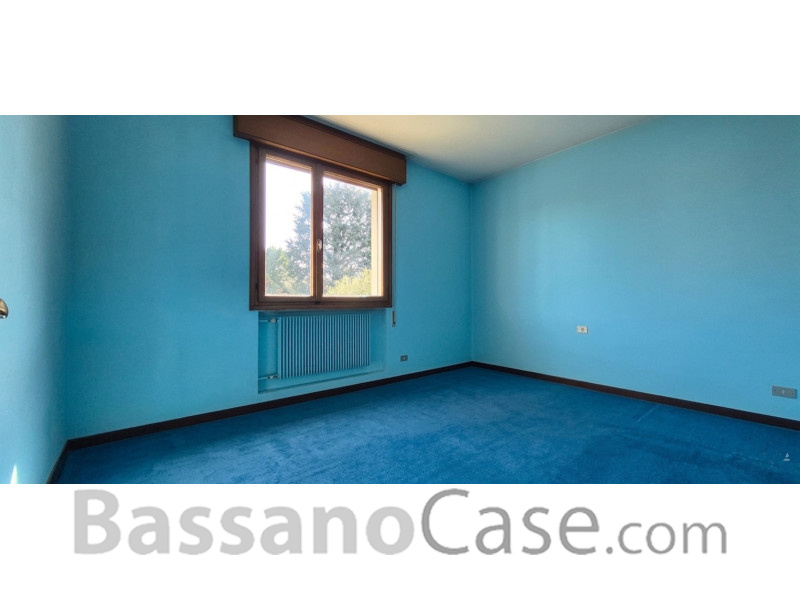 VILLA BIFAMILIARE COMPLETAMENTE INDIPENDENTE IN VENDITA A BASSANO DEL GRAPPA - Foto 13 di 22
