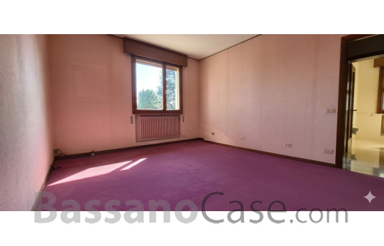 VILLA BIFAMILIARE COMPLETAMENTE INDIPENDENTE IN VENDITA A BASSANO DEL GRAPPA - Foto 14 di 22