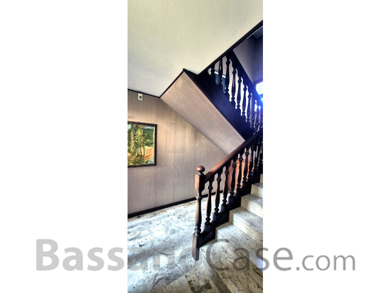 VILLA BIFAMILIARE COMPLETAMENTE INDIPENDENTE IN VENDITA A BASSANO DEL GRAPPA - Foto 15 di 22