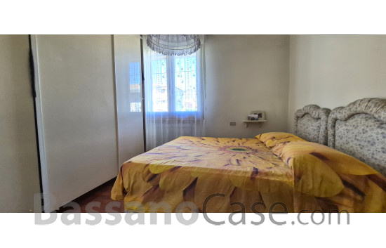 VILLA SINGOLA SVILUPPATA SU UN SINGOLO PIANO IN VENDITA NEI LIMITROFI DI BASSANO DEL GRAPPA - Foto 13 di 24