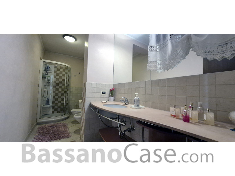 VILLA SINGOLA SVILUPPATA SU UN SINGOLO PIANO IN VENDITA NEI LIMITROFI DI BASSANO DEL GRAPPA - Foto 20 di 24