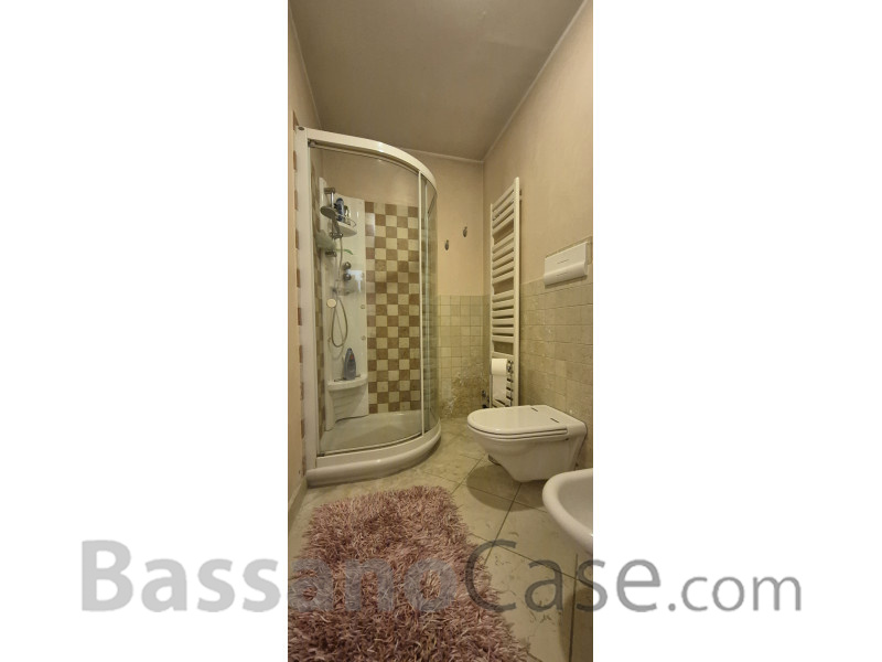 VILLA SINGOLA SVILUPPATA SU UN SINGOLO PIANO IN VENDITA NEI LIMITROFI DI BASSANO DEL GRAPPA - Foto 21 di 24