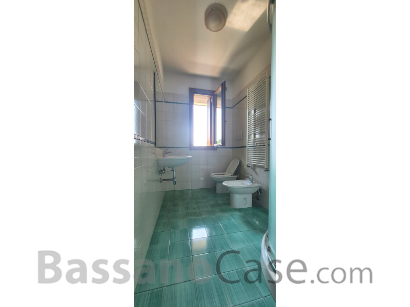 VILLINO A SCHIERA IN AFFITTO A BORSO DEL GRAPPA - Foto 7 di 9