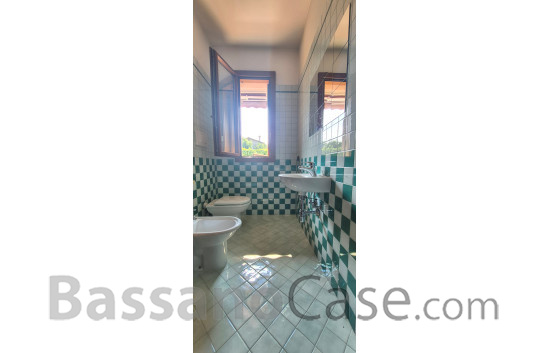 VILLINO A SCHIERA IN AFFITTO A BORSO DEL GRAPPA - Foto 3 di 9