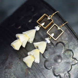 Κρεμαστά Σκουλαρίκια Drop Cube Tassel White/Gold
