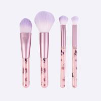 SET CUIDADO PERSONAL BROCHAS HELLO KITTY 1