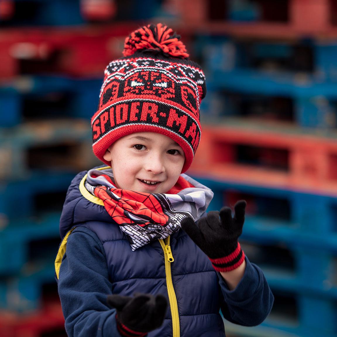 Bonnet avec pompon Spiderman