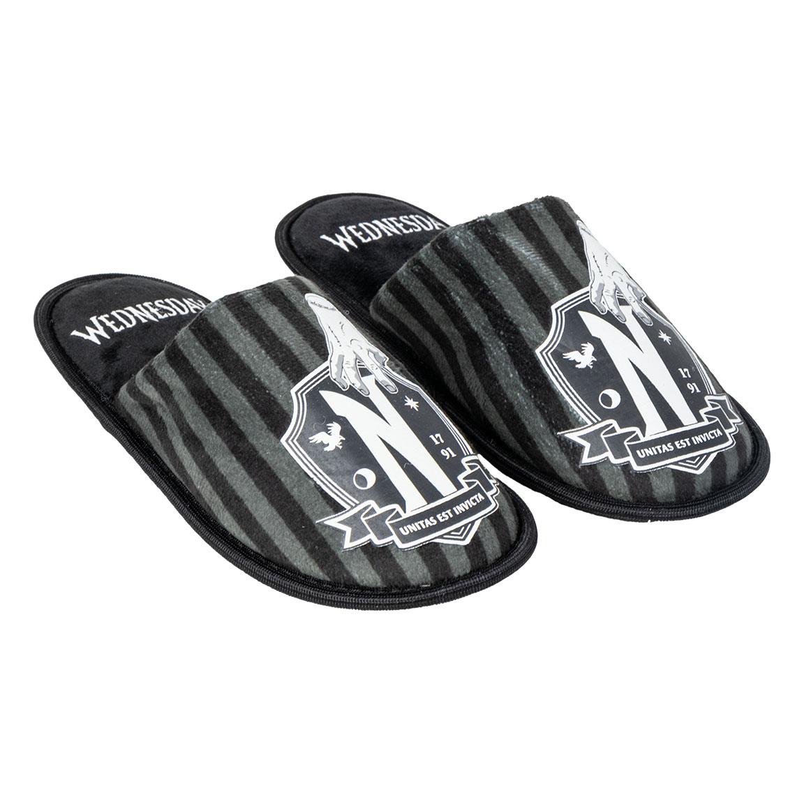 Chaussons Wednesday Addams – Pantoufles Ouvertes Style Gothique Confortables