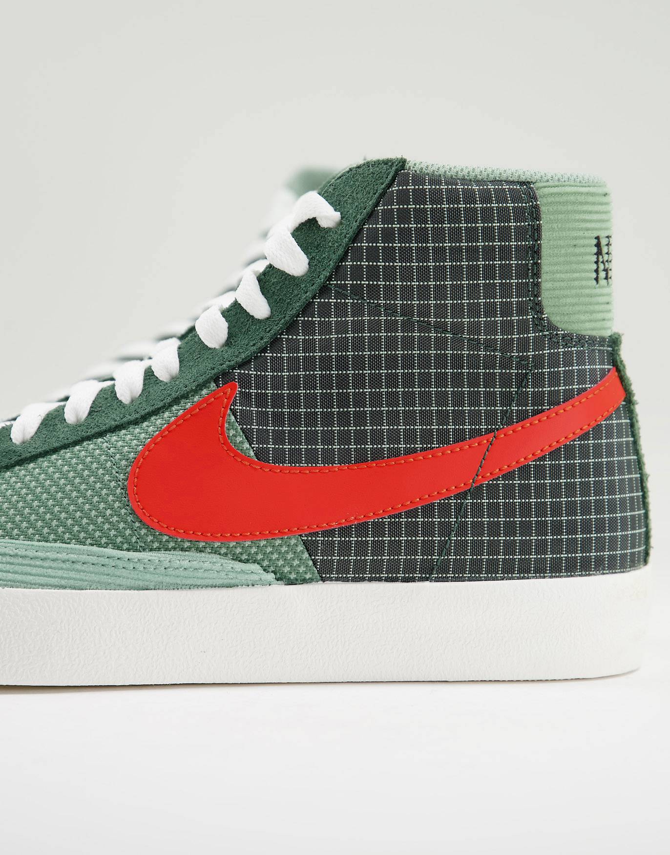 nike blazer dutch green
