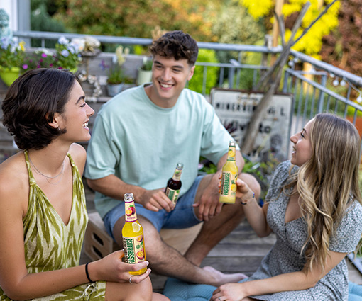 'Gemeinsam genießen und einen Jahresvorrat Krombacher’s Fassbrause gewinnen' Teaserbild