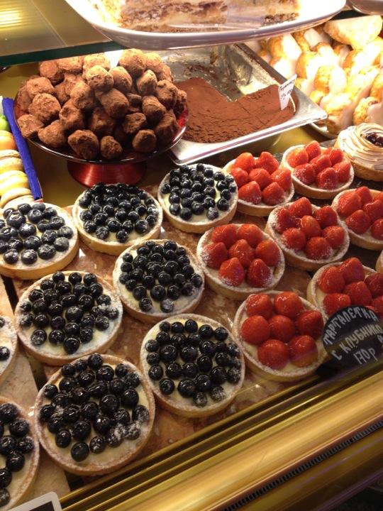 Братья караваевы рядом с метро. Лермонтов братья караваевы. Москва кулинария лавка братьев караваевых ул щепкина. Братья караваевы рядом с метро. Кулинарная лавка братьев караваевых проспект мира.