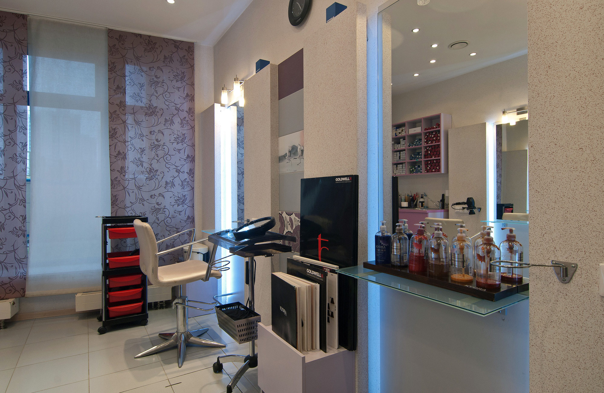 эпатаж строгино. лаборатория в парикмахерскую. салон красоты строгино. люблю салон в строгино. строгинский бульвар 7 к 1 точка красоты.