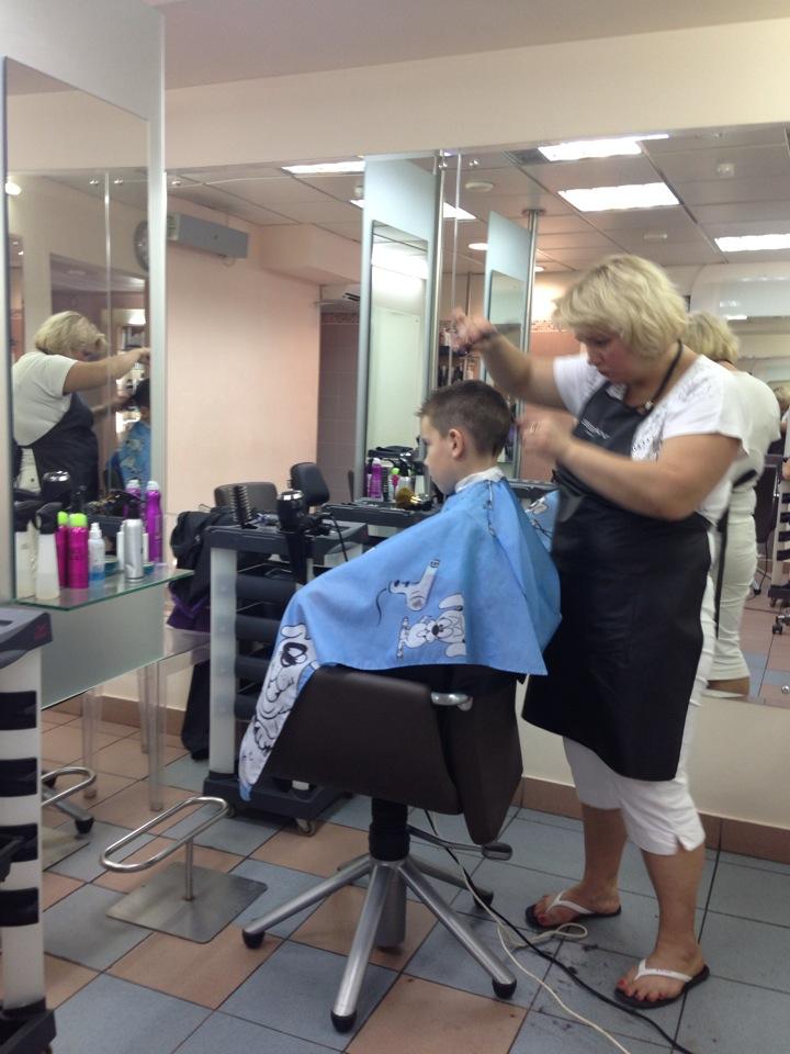 Салон красоты имаго владивосток. Салон красоты город красоты в красногорске. Салон красоты аленка успенская 16. Мадлен салон красоты митино. Парикмахерская в павшинской пойме.