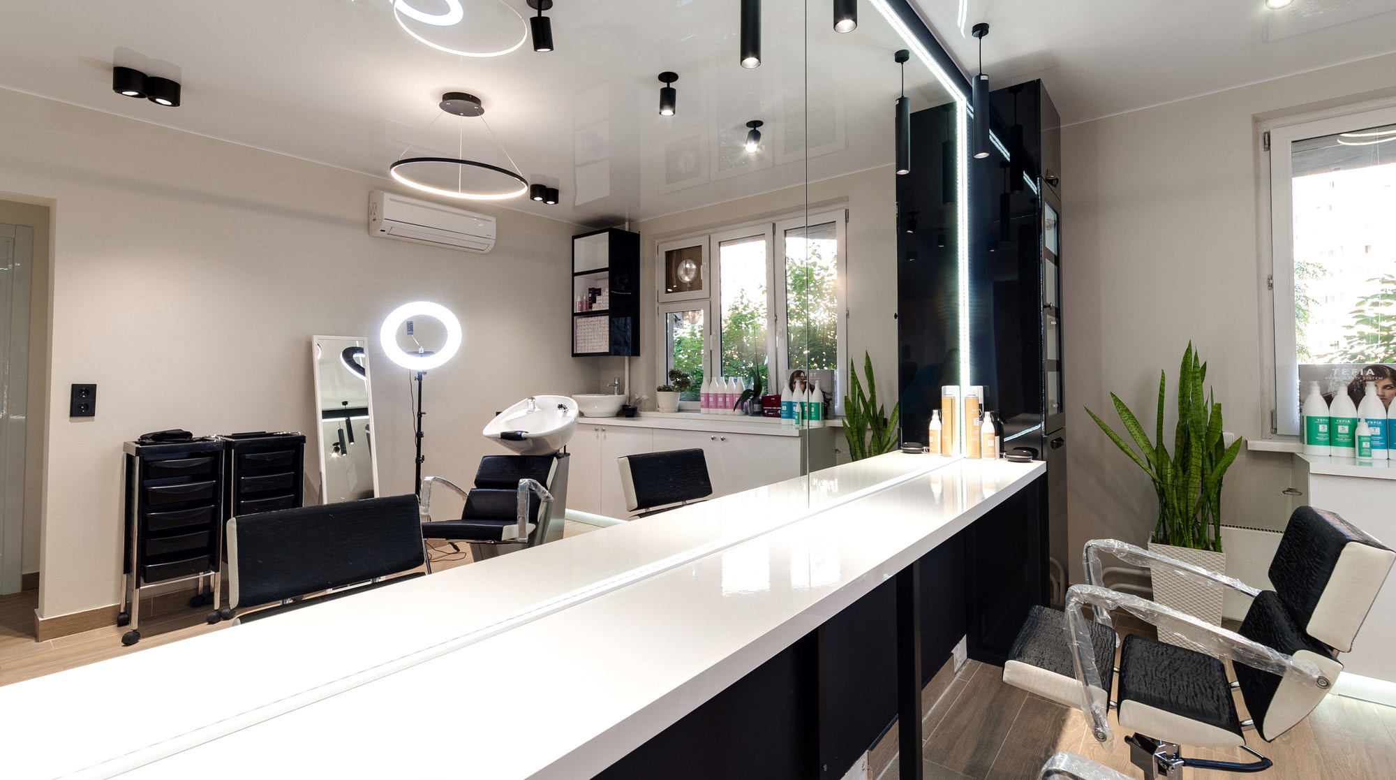 высшая школа маникюра, москва, шарикоподшипниковская улица, 22. маникюр в школу. центра красоты сфера. салон красоты на зверева 6. центра красоты сфера.