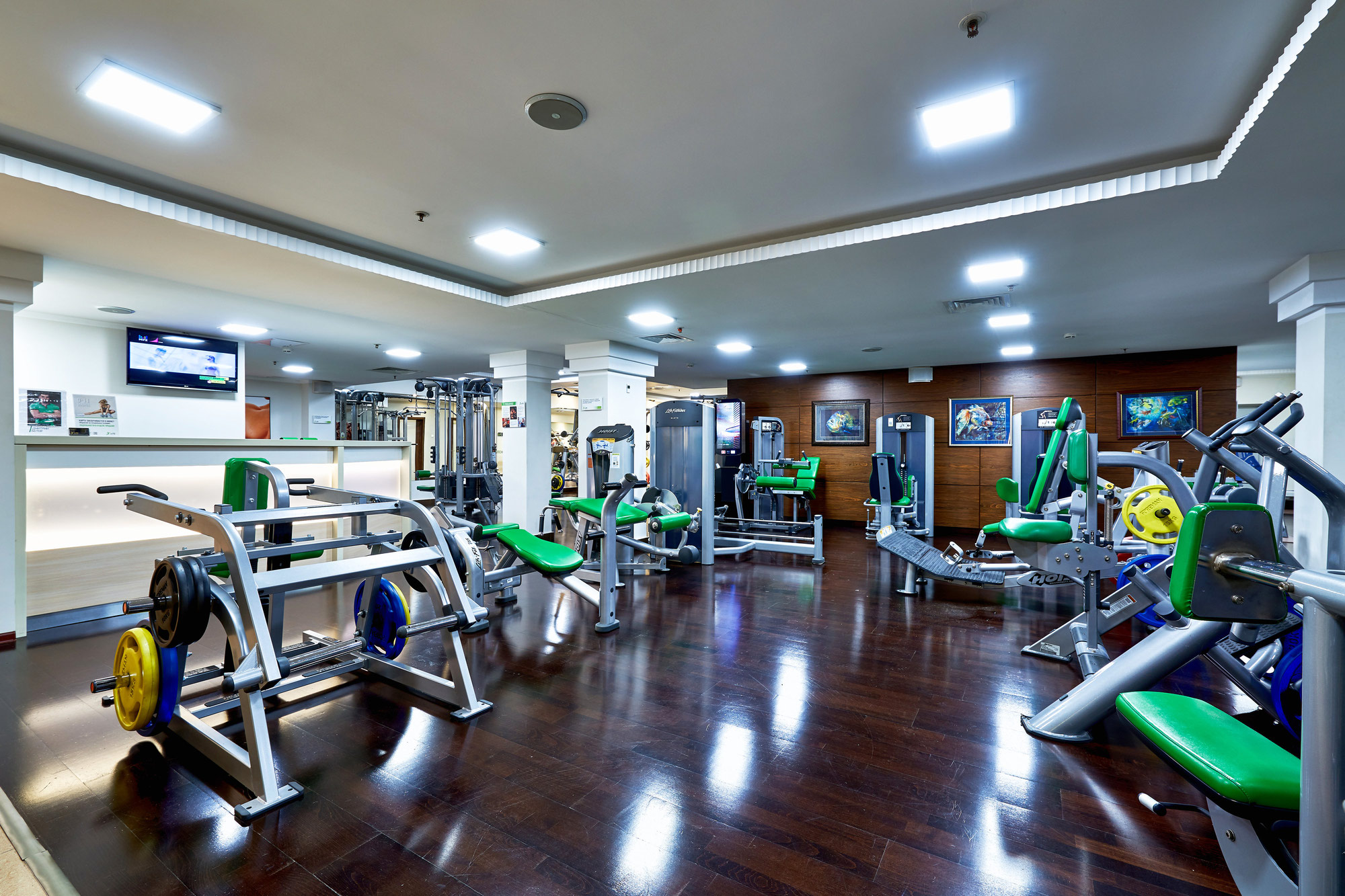 бассейн х фит москва чистые пруды. фитнес-клуб xfit premium чистые пруды. X fit premium москва. фитнес-клуб xfit premium чистые пруды. фитнес зал карачарово.