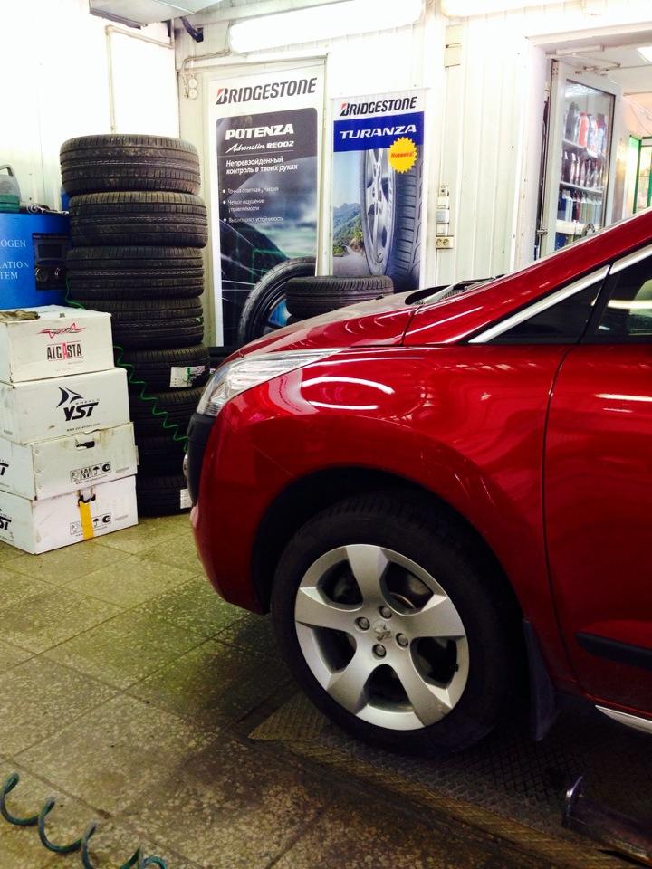 Шинный сервис нижний новгород. Пр. Взлетная 3 красноярск. Фаворит омск шинном сервисе. Фаворит шиномонтаж.