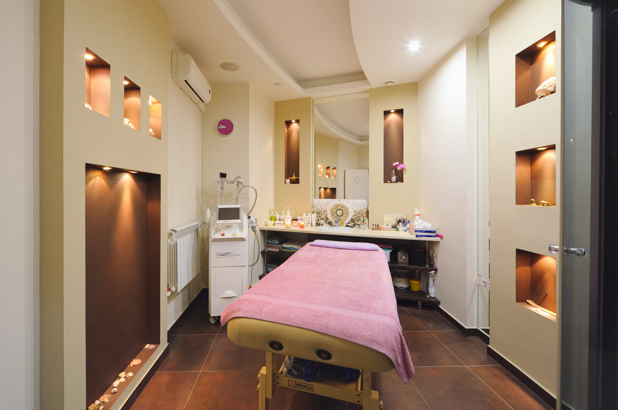 салон красоты владимира невского. салон красоты владимира невского. владимира невского 55а воронеж на карте. салон пурпур владимир. бьюти бар салон красоты воронеж.