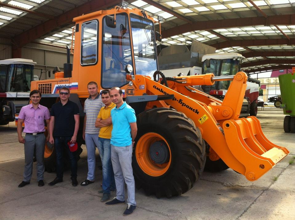 сельскохозяйственная техника россии. трактор эконива. сельхоз выставка. сельхозтехника fendt. сельхозтехника нового поколения.