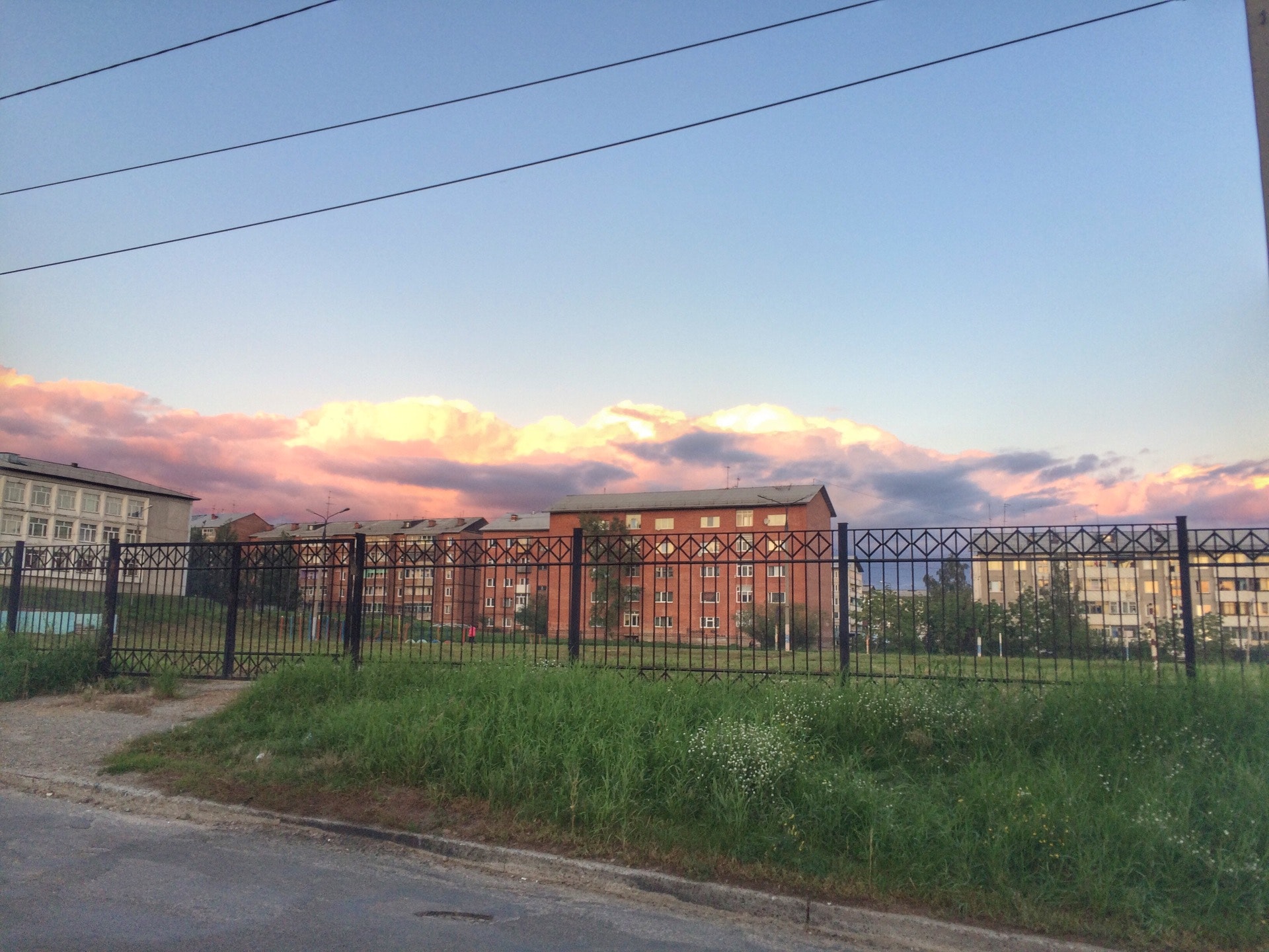 мбоу сош 40 иркутск. школа 40 иркутск. школа 40 иркутск фото. вальс на последний звонок. школа номер 40 иркутск.