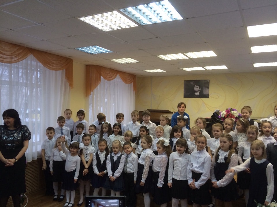 Луганск музыкальная школа 6. Музыкальная школа. Музыкальная школа фортепиано. Дмш 6. Музыкальная школа 6 класс.