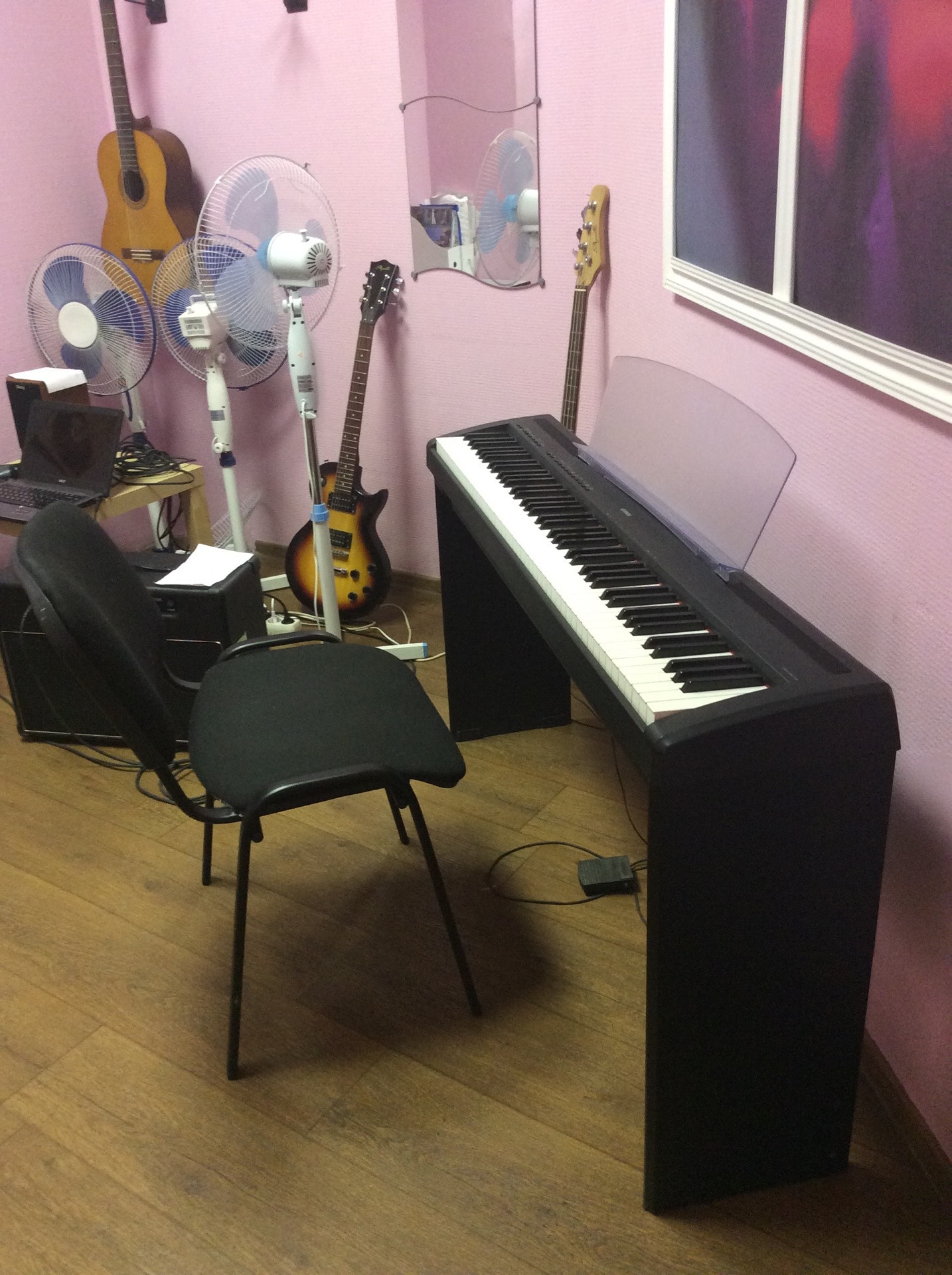 Виртуозы гитары 2023 санкт петербург. Виртуозы нижний новгород музыкальная школа. Виртуоз спб. Виртуоз спб. Виртуоз на гитаре.