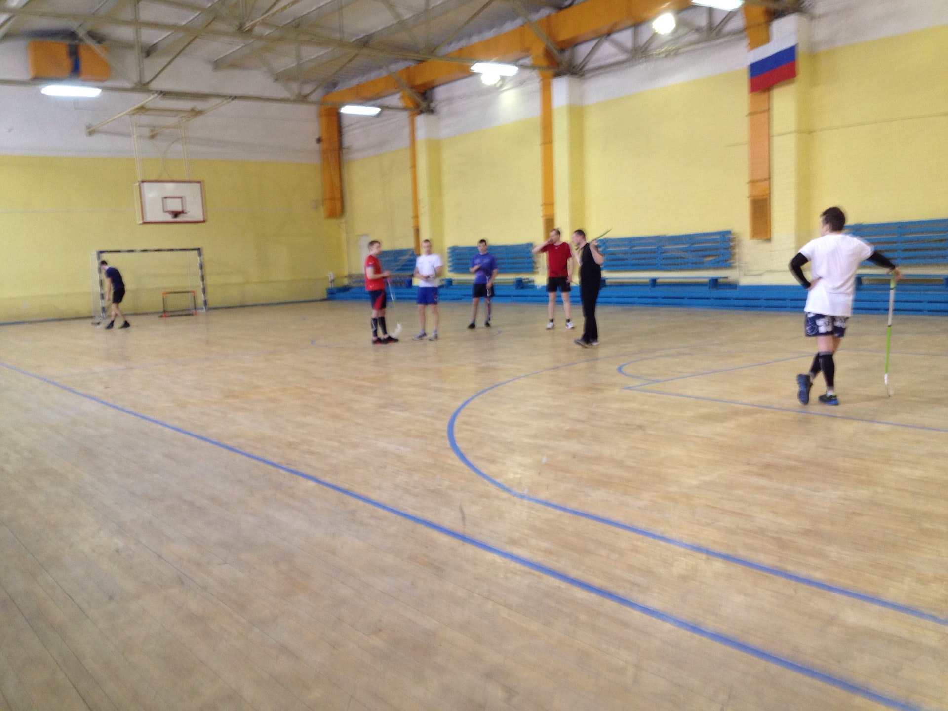 Волейбол в школе. Спортивная школа уралец. Волейбол в школе. Спортивная школа 14 уфа. Уралец логотип.