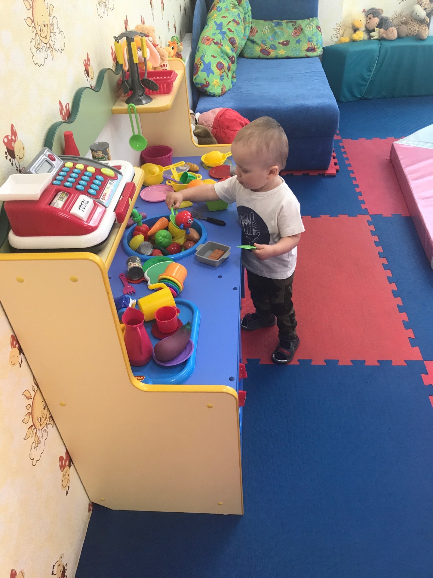 Королева 14 уфа тк звездный детвора. Клиника здоровье королёв космонавтов 3 б. Игровой центр мадагаскар г салават. Головастик детский клуб. Детские центры королева.