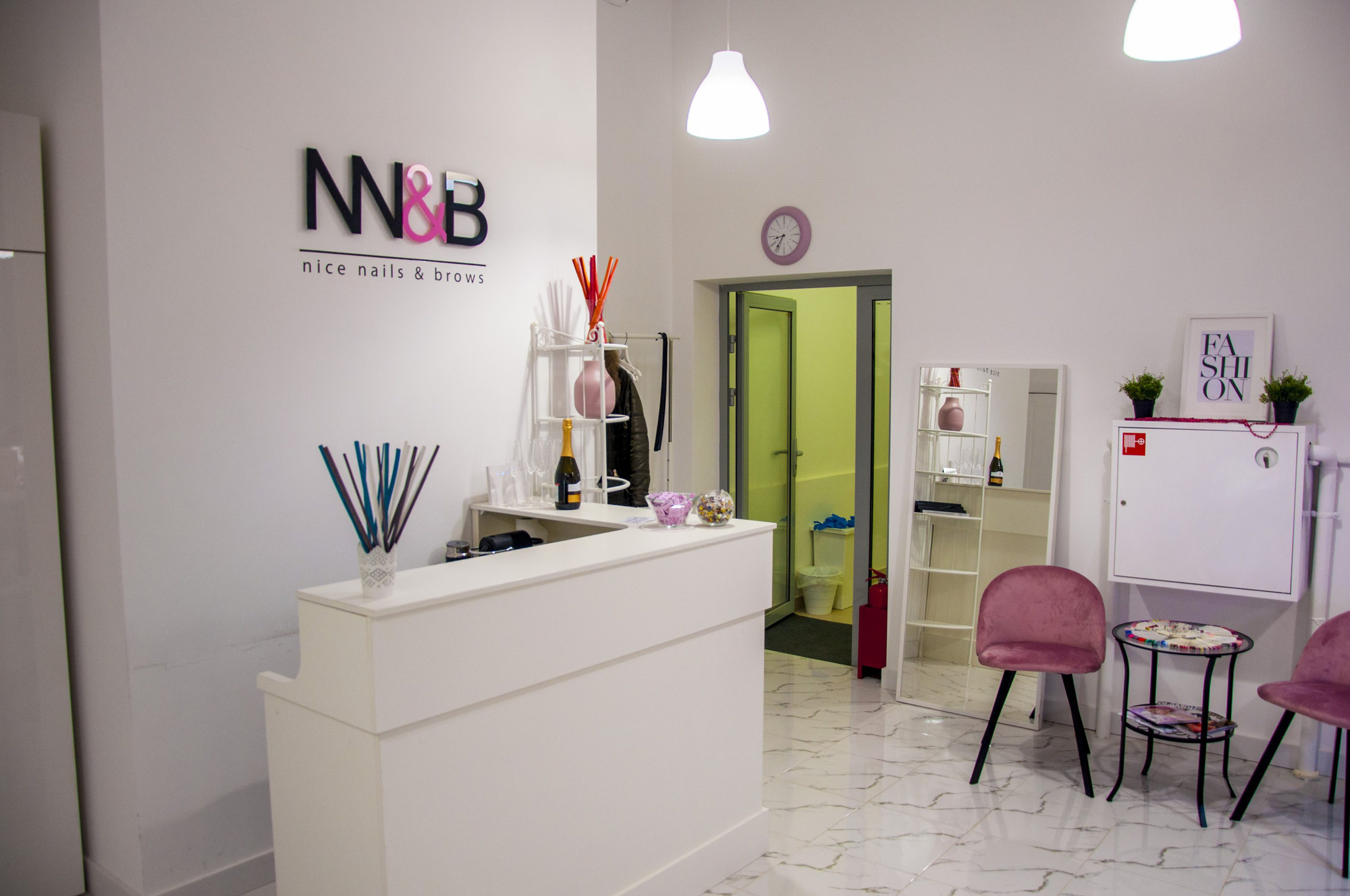 Nice nails коминтерна. логотип brow nails. Hair brows nails студия. Brow studio, москва. Nice nails studio москва братеево работы.
