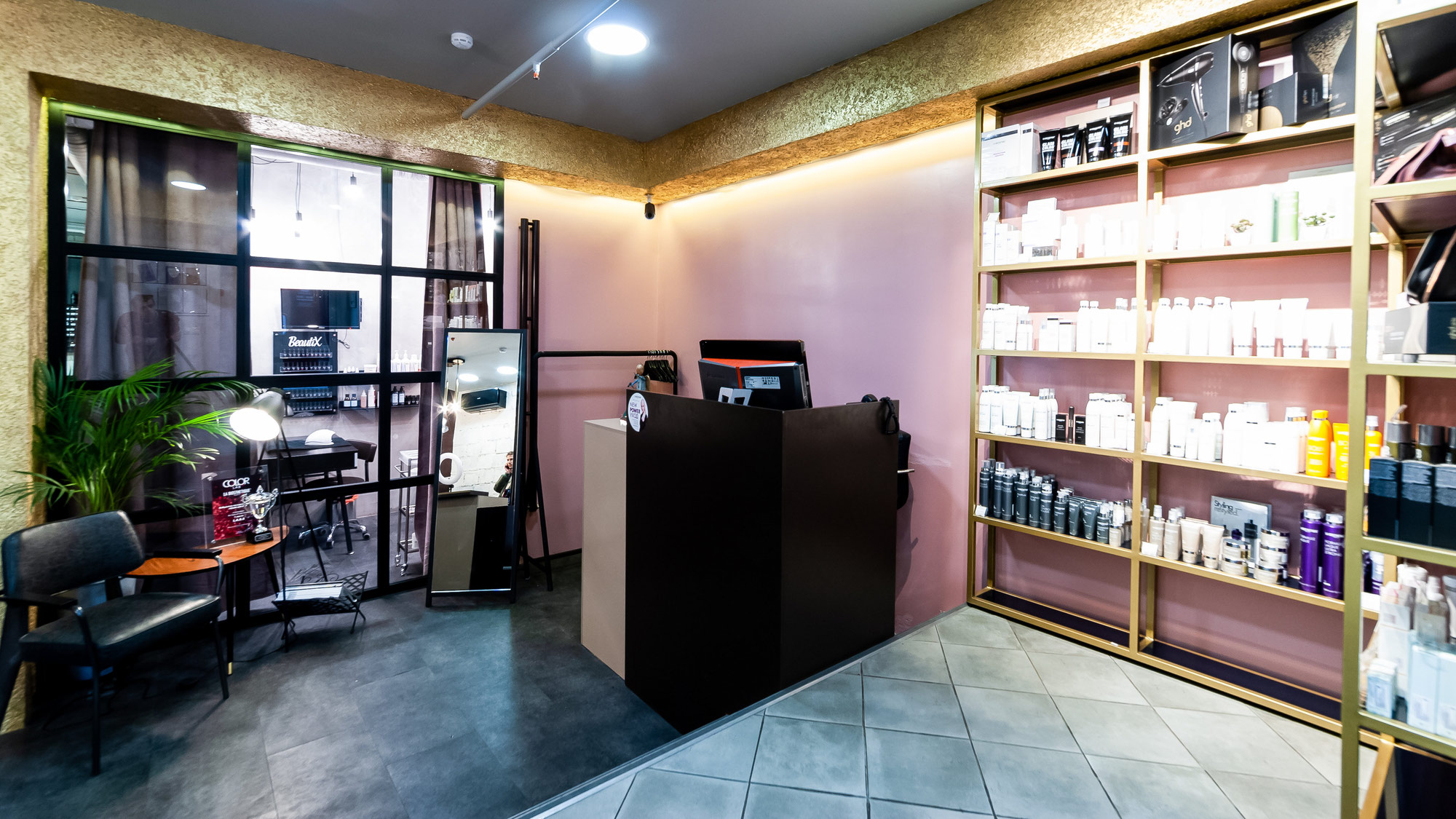 Character пушкино салон. колибри студио салон красоты маршала рыбалко. салон красоты алексей. лихачев студия красоты. салон красоты новый мир кирочная.