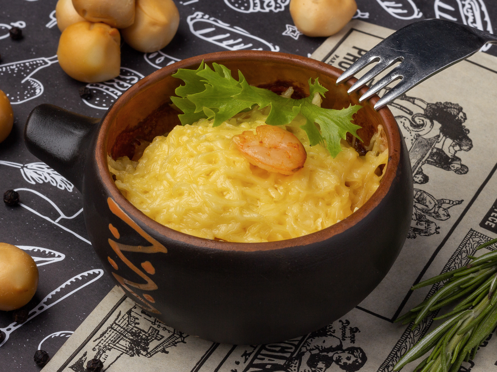 жульен с креветками. жульен из креветок. жюльен с креветками. жульен с креветками и грибами.