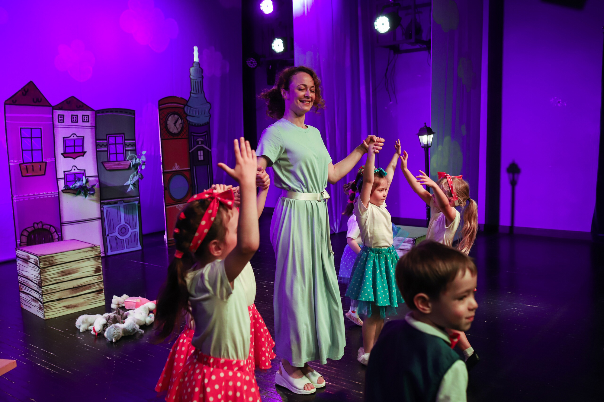 Ирбис театр. Ирбис театральная студия. Ирбис актерское мастерство. Ирбис театральная студия жулебино. Ирбис актерское мастерство.