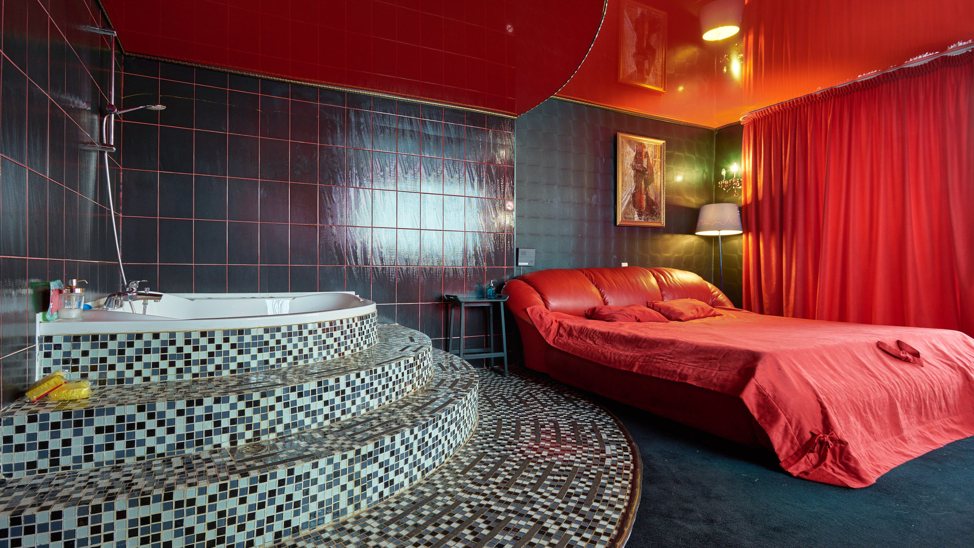 Спа салон казанова уфа. Хамам казань. Казанова массаж. Жуковского 23 казань релакс. Казанова корстон казань.