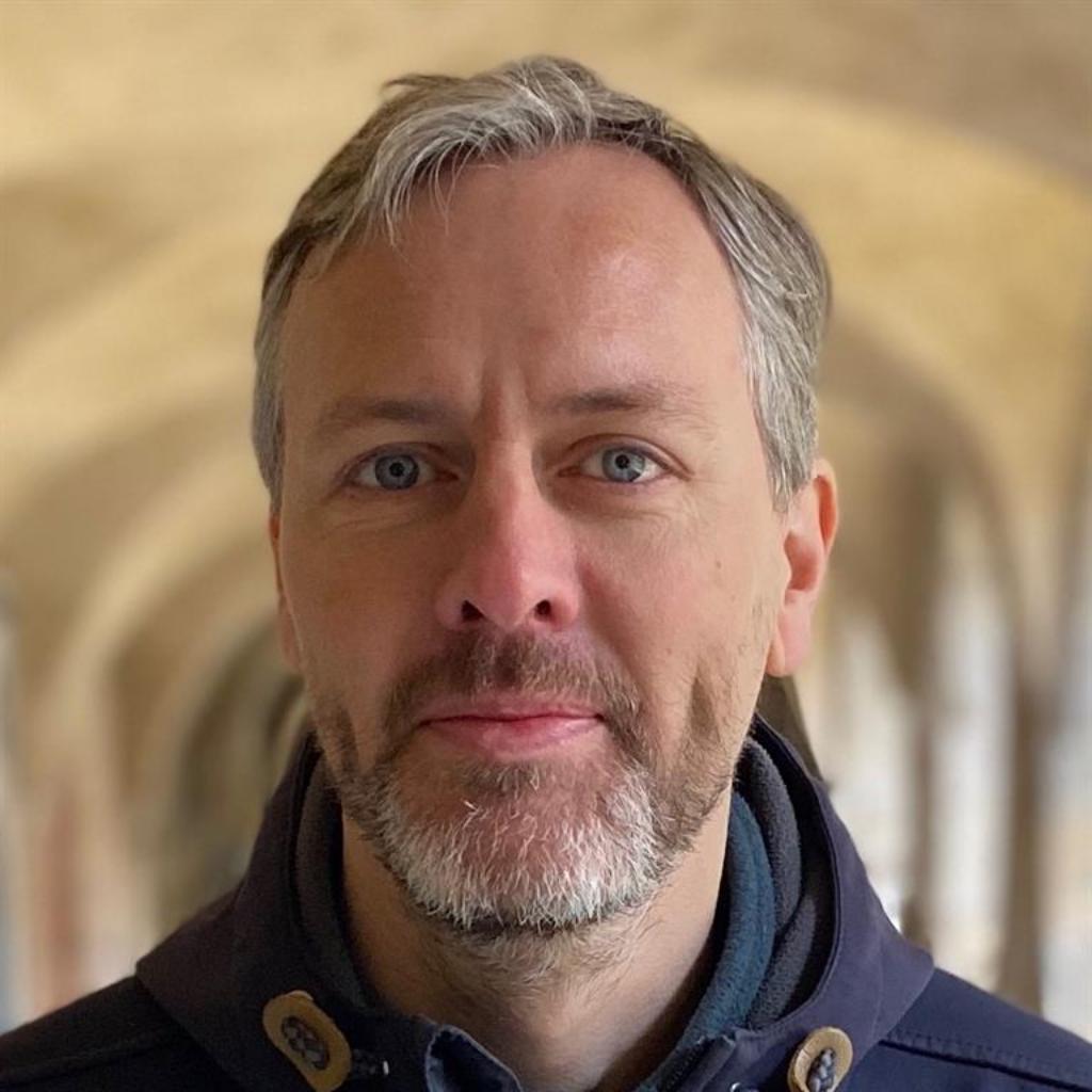 Dr. Dominik Waßenhoven
