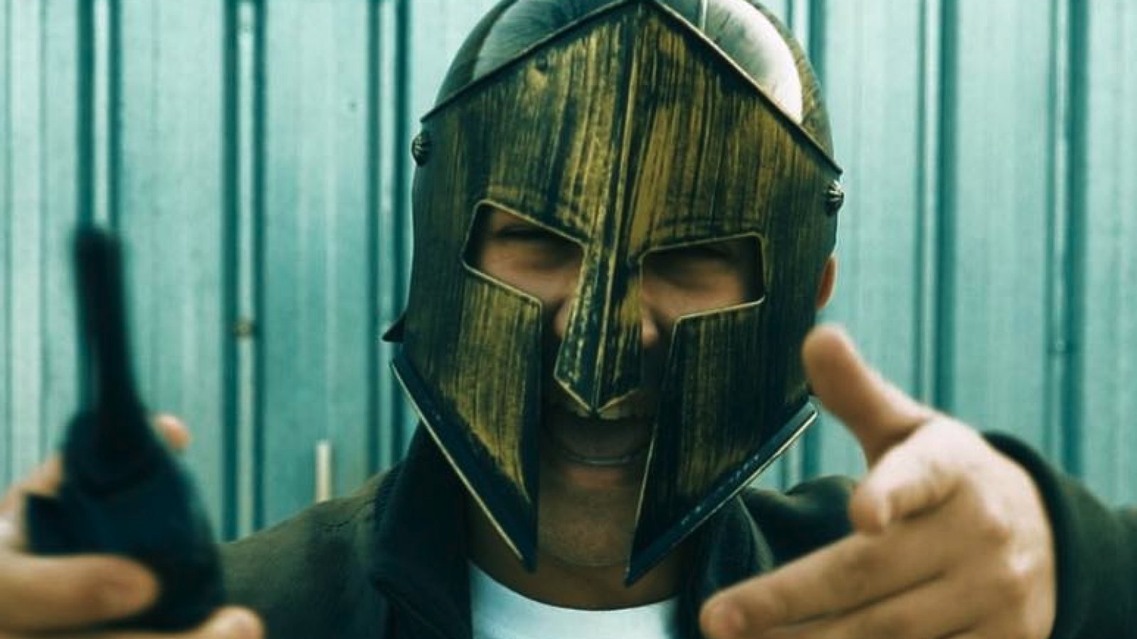 King Magneto se rodea de Pure Negga, Lennyface y Rick Rocket en un viaje de espiritualidad y reflexión