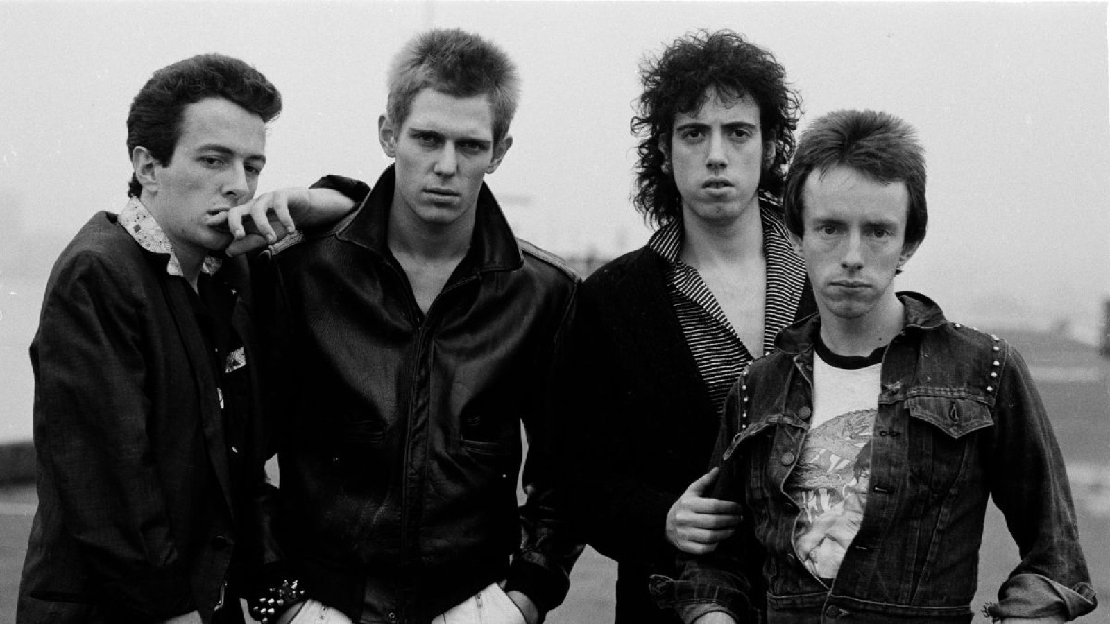 "Spanish Bombs": La Perspectiva Internacionalista de The Clash sobre la Memoria Española