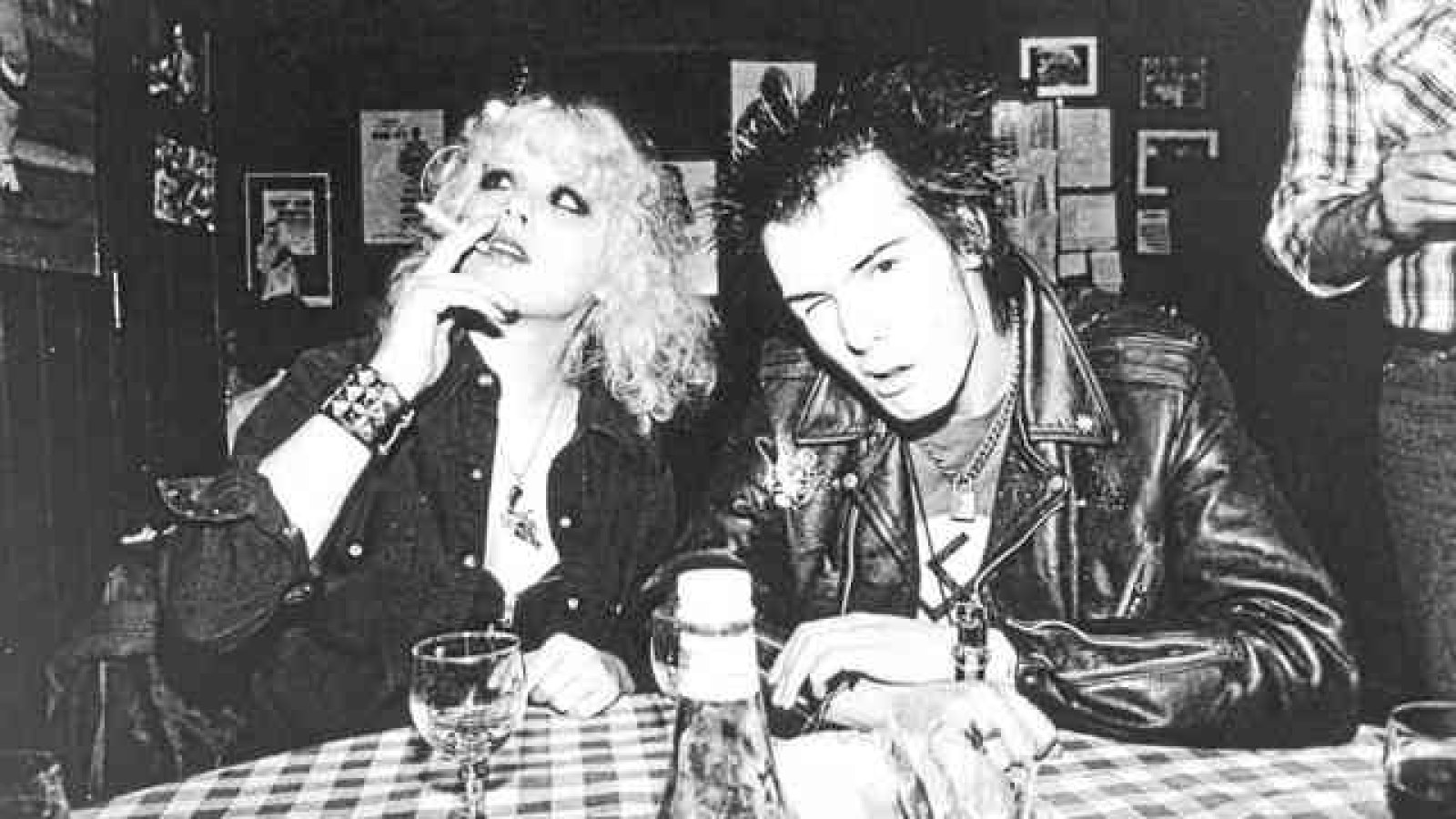 Sid Vicious: Anatomía de un Icono del Nihilismo y la Autodestrucción Punk