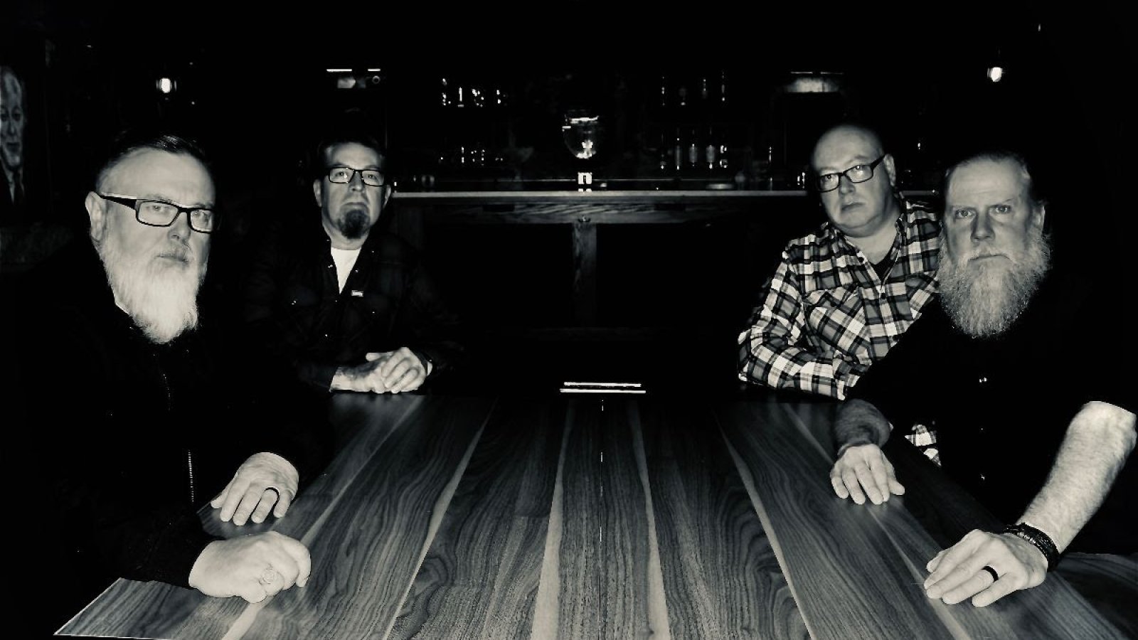 Shadow of Jupiter redefine el "Fury Blues" con su nuevo álbum “Bones” bajo el sello Ripple Music