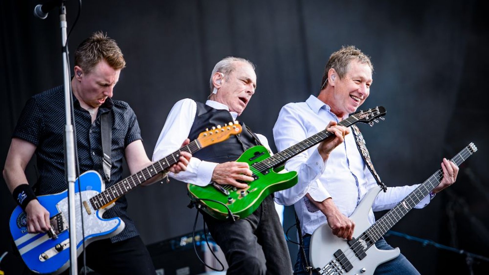 Primer disco del siglo XXI para Status Quo