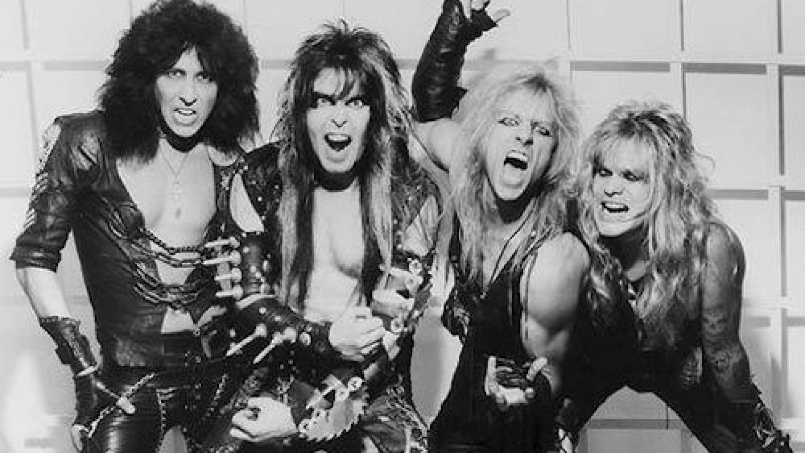 "L.O.V.E. Machine": El Videoclip que Marcó una Época en el Heavy Metal de los 80