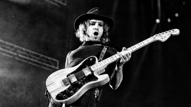 Alvaro Suite Vuelve "Fuera de Control" con un Nuevo Single Crudo y Duro